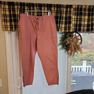 Pink Ankle & Cropped Pants